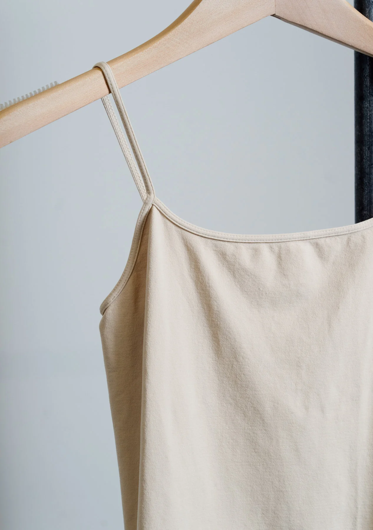 Basic Short Cami Tank Top - Image 3