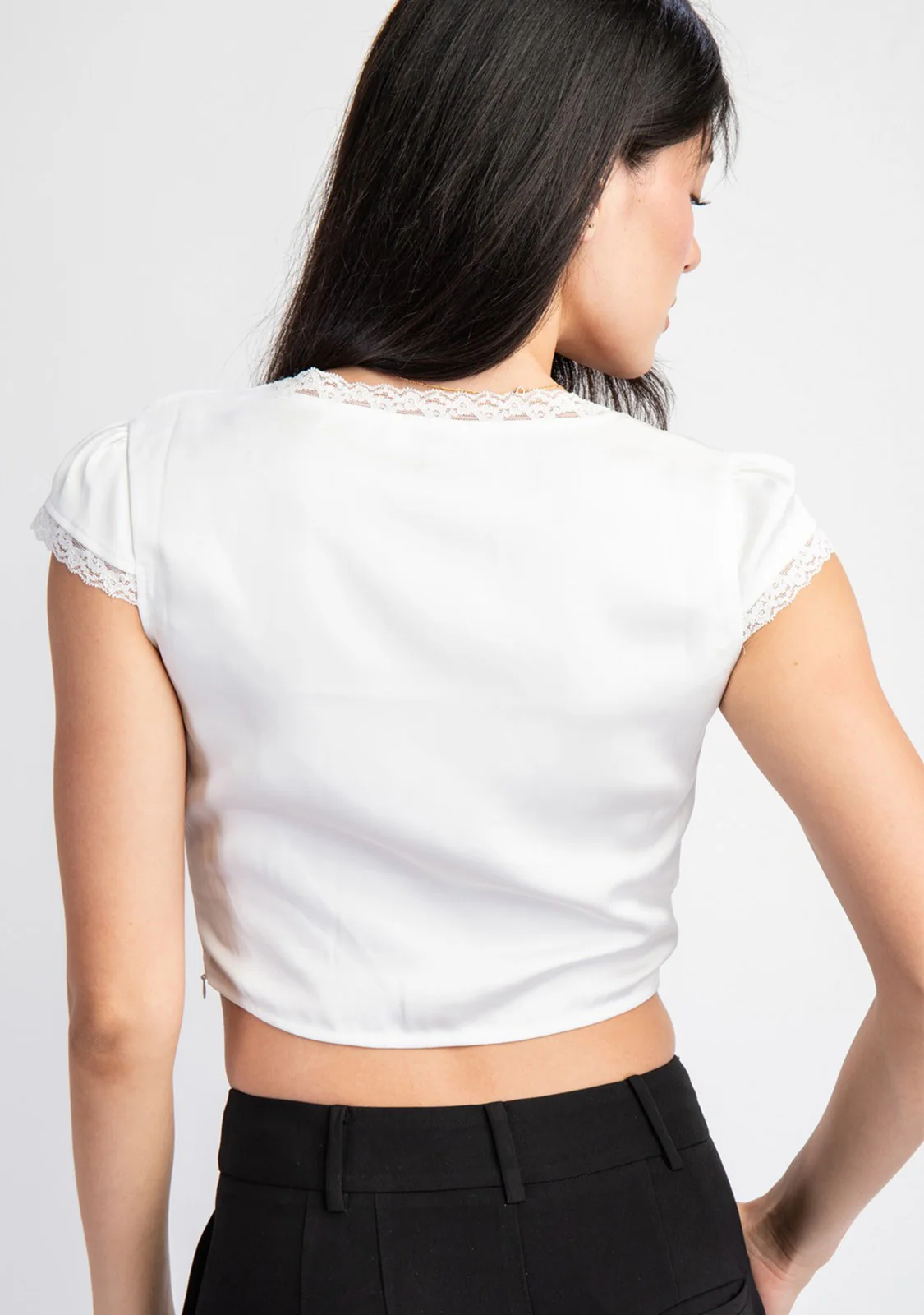 Cap Sleeves Satin Crop Top With Edge Lace - Image 4