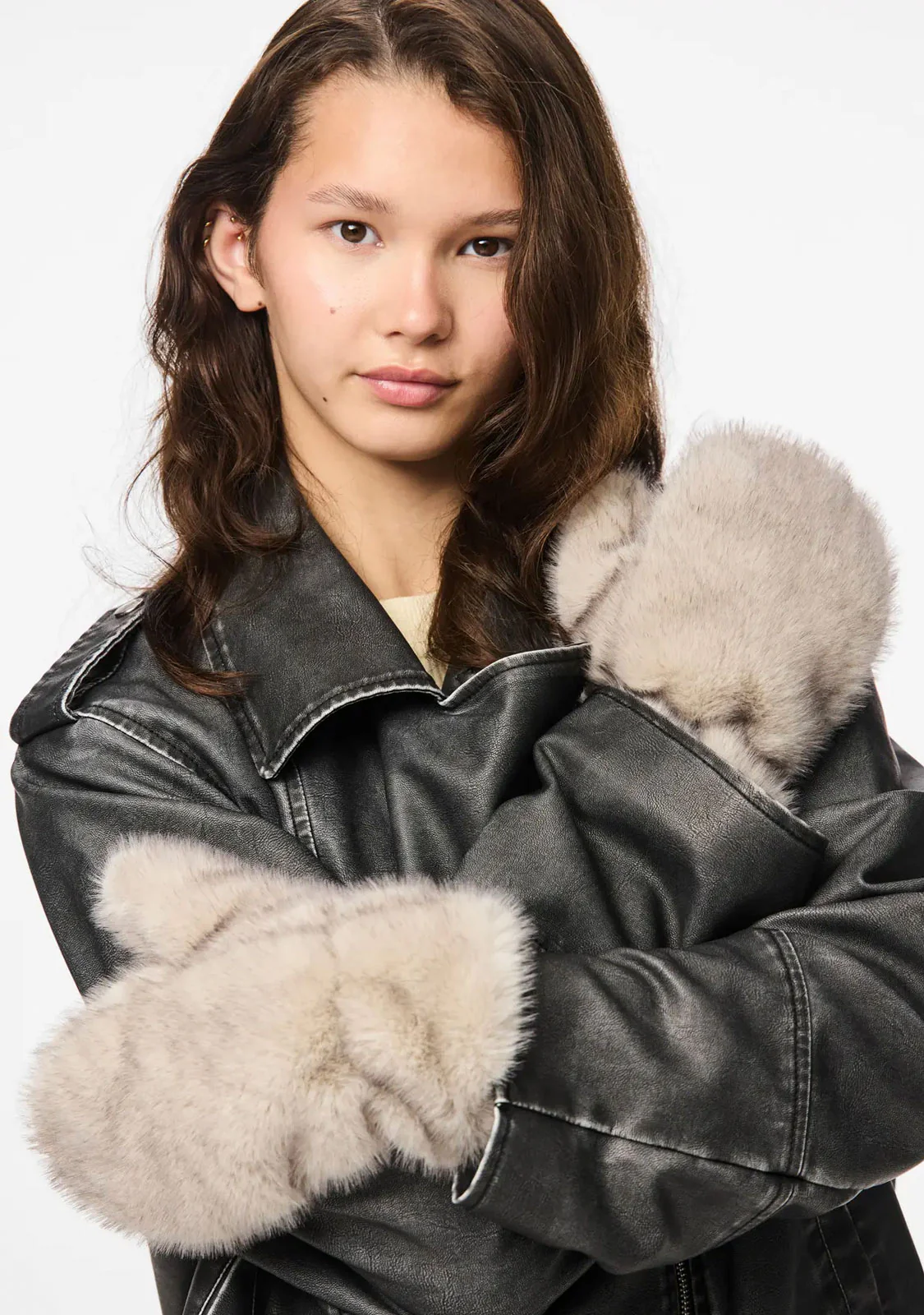 PCJutlandia Mittens Greige - Image 3