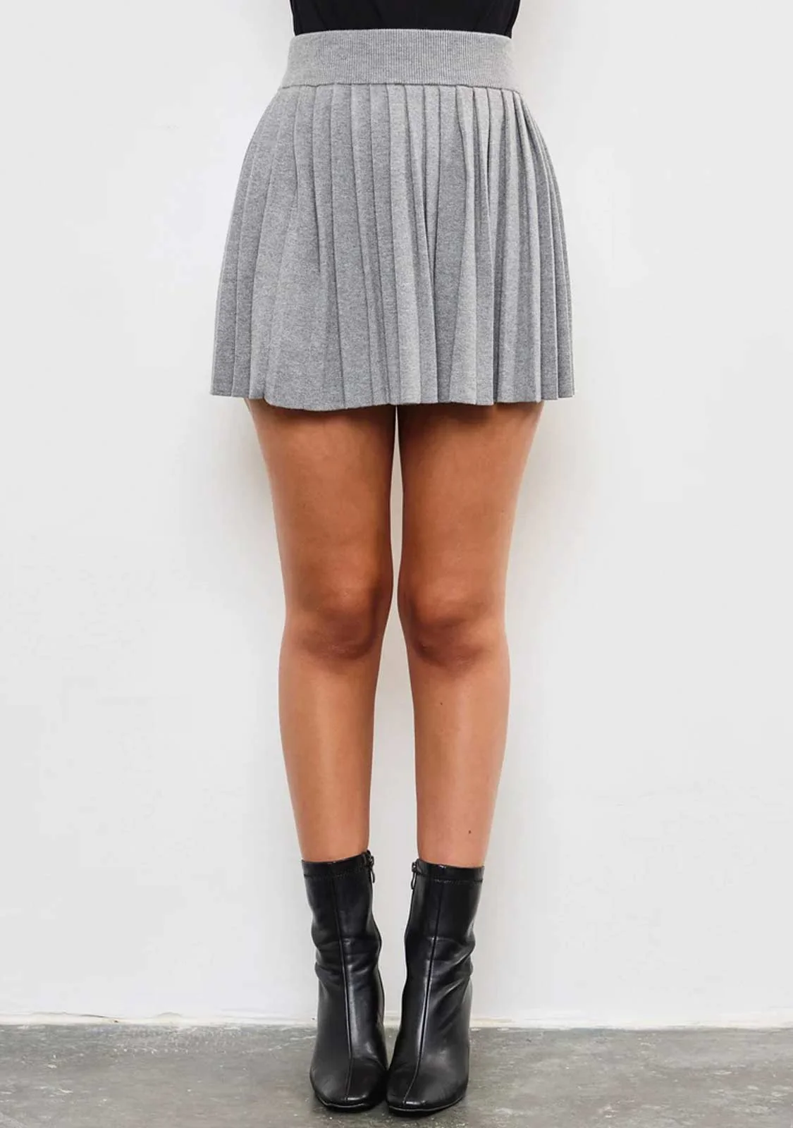 Pleated Knit Skirt - Image 3