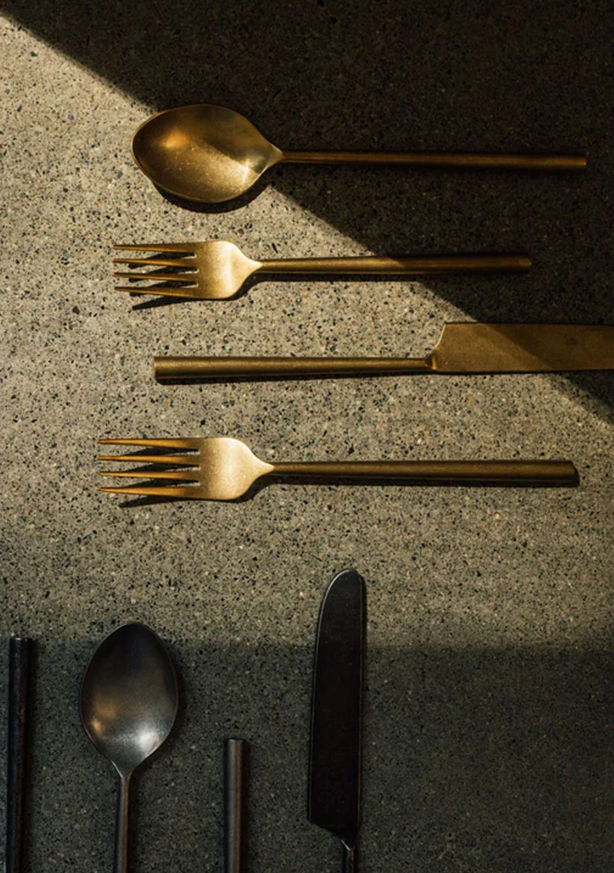 Tides Flatware S/5 Tumbled Gold - Image 2